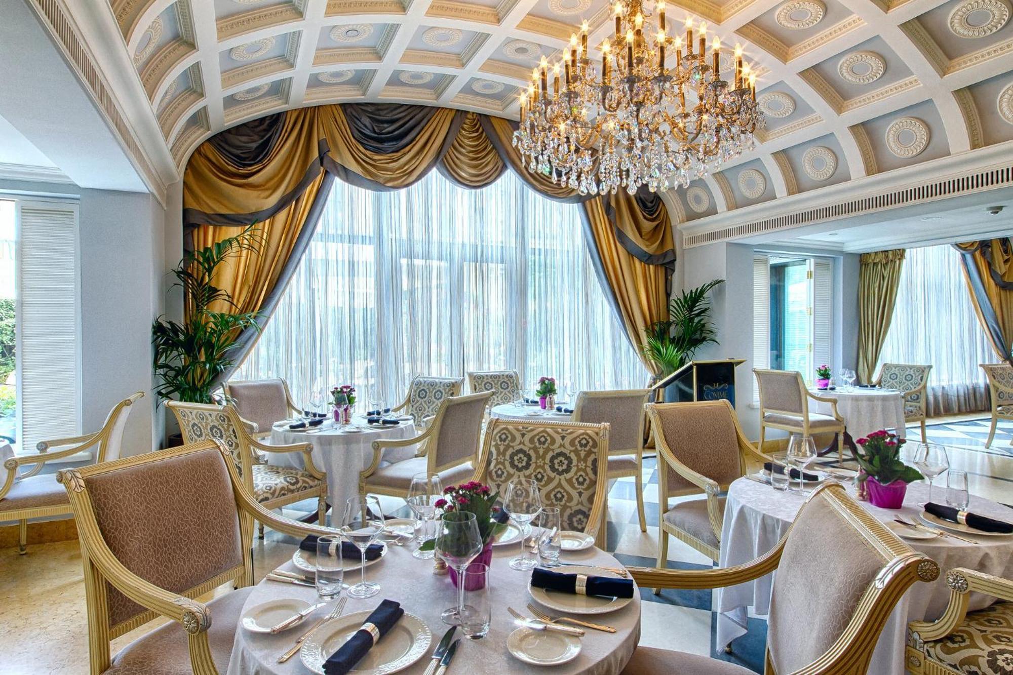 Intercontinental - Kyiv By Ihg Hotel Bagian luar foto