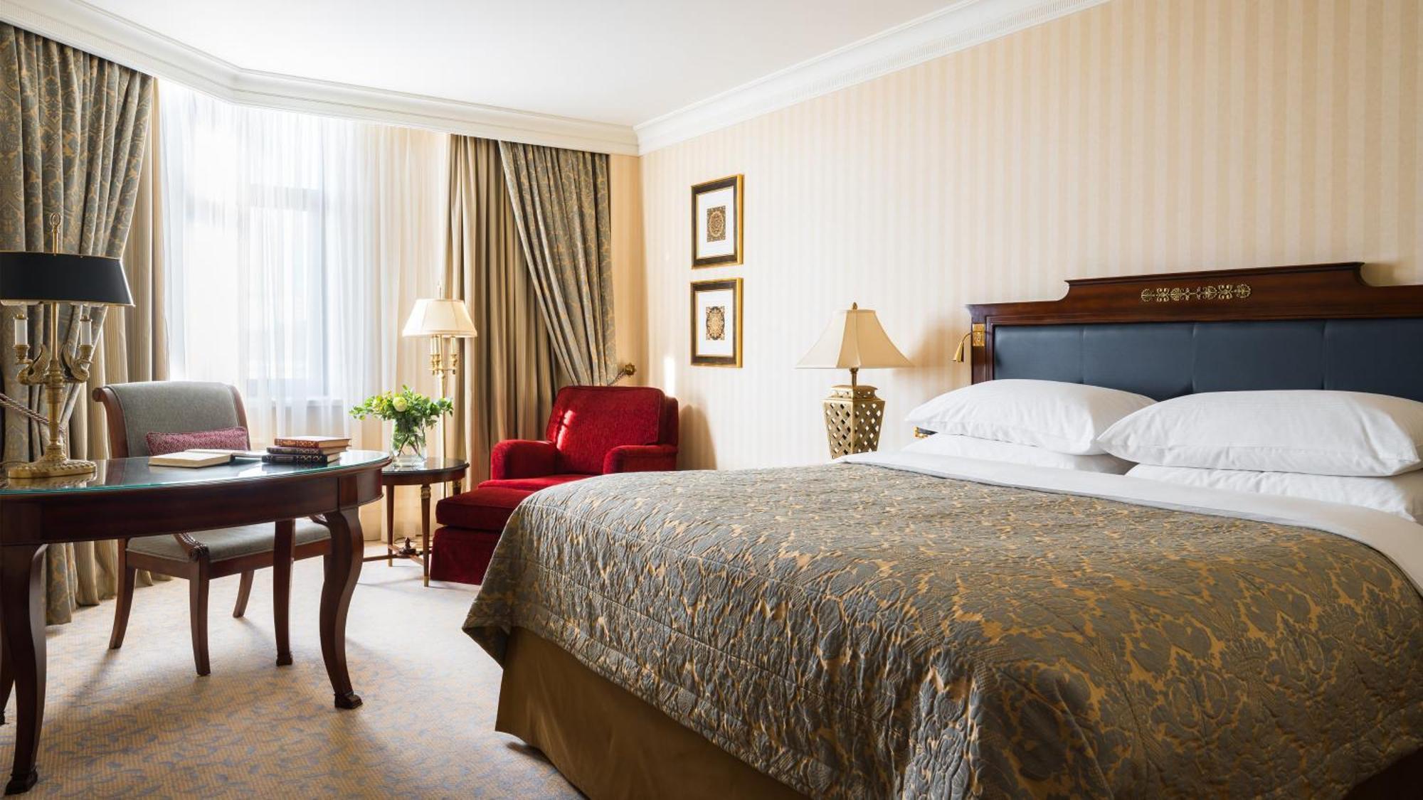Intercontinental - Kyiv By Ihg Hotel Bagian luar foto