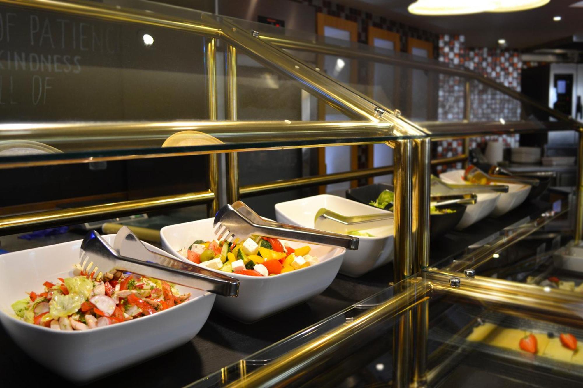 Intercontinental - Kyiv By Ihg Hotel Bagian luar foto
